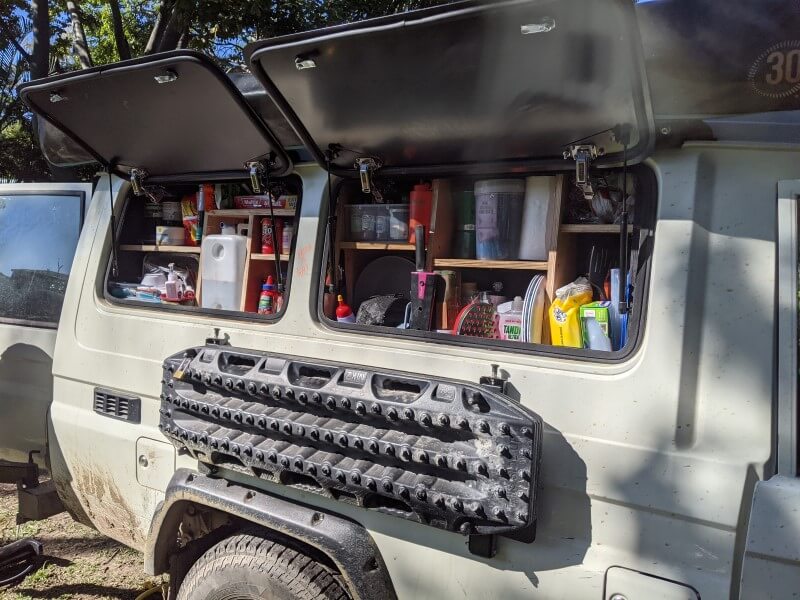 Gullwing Window – Land Cruiser Troop Carrier 75 and 78 series 1984 – Present – Emuwing