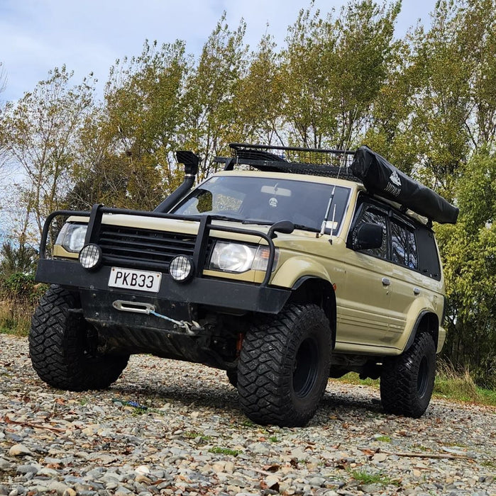 Gullwing Window – Mitsubishi Pajero Gen2 (1991-1998) NH, NJ, NK, NL